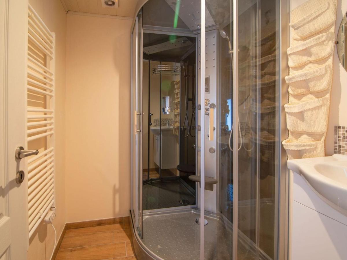 Very Spacious House With Sauna Spa And Countryside Views Gouvy Exterior photo