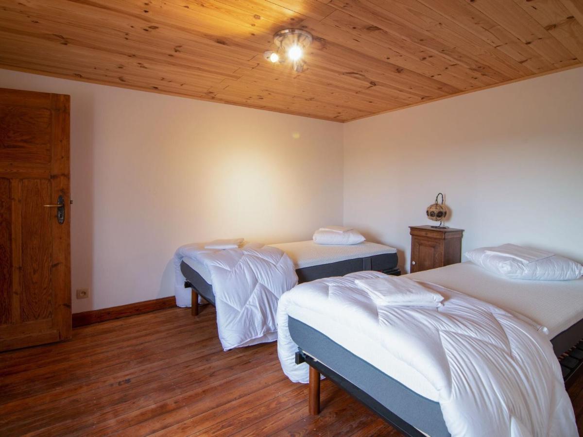 Very Spacious House With Sauna Spa And Countryside Views Gouvy Exterior photo
